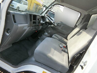 ISUZU Elf Panel Van TKG-NJR85AN 2013 98,000km_20