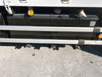 ISUZU Giga Aluminum Wing QKG-CYJ77B 2016 674,000km_33