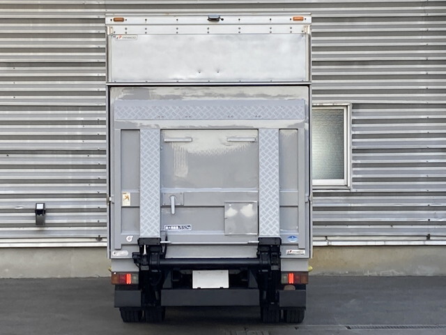 Titan Aluminum Van_2