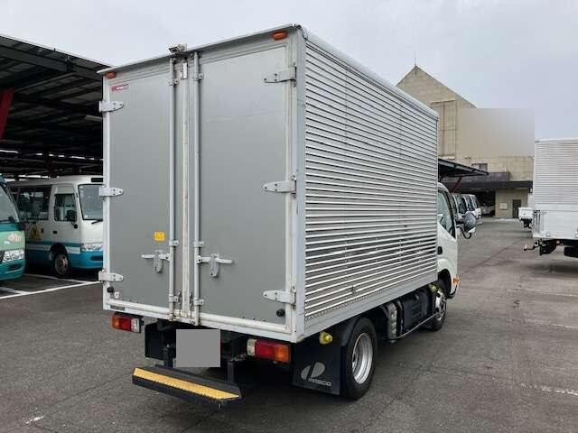 Dutro Aluminum Van_2