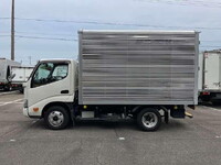 HINO Dutro Aluminum Van 2RG-XZC605M 2020 150,000km_4