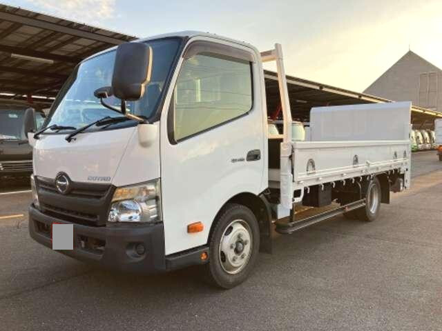 HINO Dutro Flat Body SKG-XZU710M 2011 84,000km_1