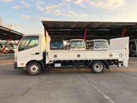 HINO Dutro Flat Body SKG-XZU710M 2011 84,000km_4