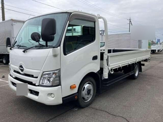 HINO Dutro Flat Body 2RG-XZU710M 2020 53,000km_1