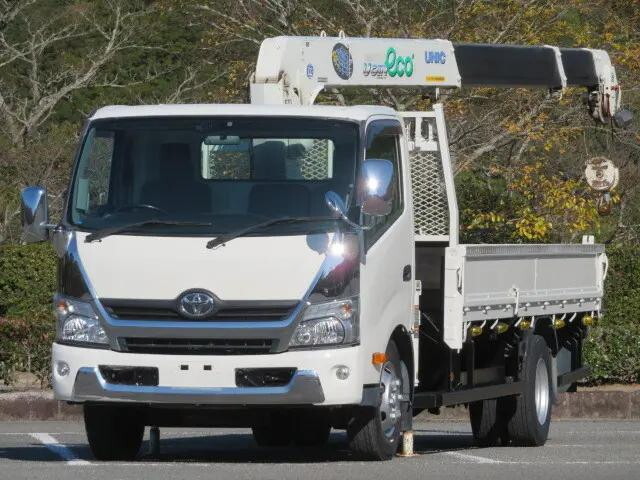 Dyna Truck (With 5 Steps Of Cranes)_1