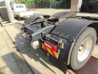 NISSAN Quon Trailer Head 2PG-GK5AAD 2022 466,000km_10