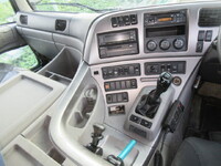 NISSAN Quon Trailer Head QPG-GK5XAB 2016 656,000km_23