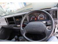 ISUZU Elf Double Cab TKG-NJR85A 2014 147,270km_29