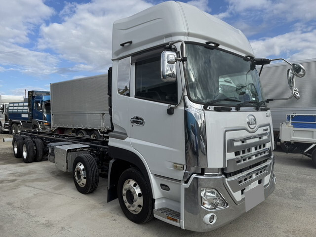 UD TRUCKS Quon Chassis 2PG-CG5CA 2022 49,000km