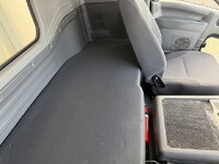 ISUZU Forward Aluminum Van LPG-FTR90T2 2015 357,724km_33