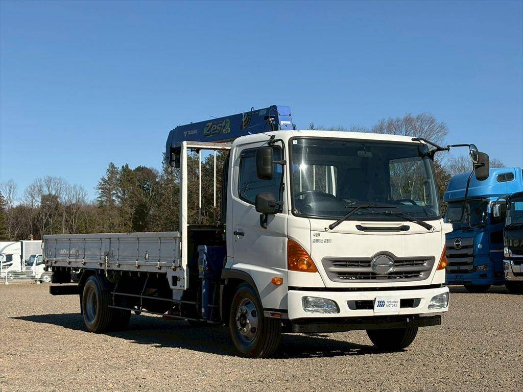 Ranger Truck (With 4 Steps Of Cranes)_1