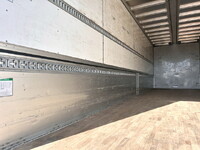 UD TRUCKS Quon Panel Wing 2PG-CG5CA 2020 408,000km_10