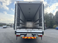 ISUZU Giga Refrigerator & Freezer Truck QKG-CYJ77A 2013 572,055km_7