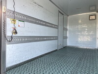 ISUZU Elf Panel Van TRG-NMR85AN 2018 397,070km_12