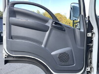 ISUZU Elf Panel Van TRG-NMR85AN 2018 397,070km_29