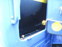 ISUZU Elf Garbage Truck PDG-NPR75N 2009 243,000km_17