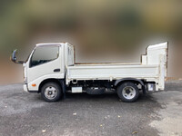 HINO Dutro Flat Body 2RG-XZC605M 2019 81,120km_5