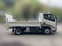 HINO Dutro Flat Body 2RG-XZC605M 2019 81,120km_6