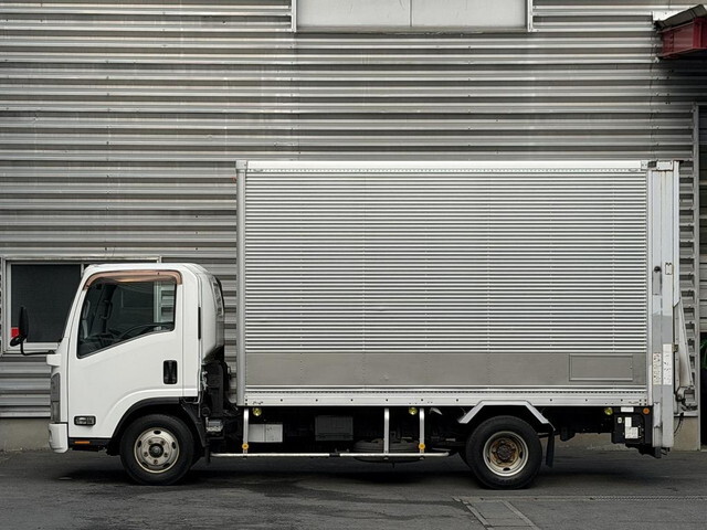 Elf Aluminum Van_2
