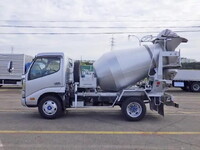 HINO Dutro Mixer Truck TKG-XZU600E 2017 195,000km_4