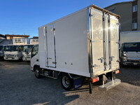 HINO Dutro Refrigerator & Freezer Truck TPG-XZC605M 2018 282,000km_3