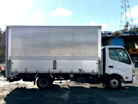 HINO Dutro Aluminum Wing TKG-XZU710M 2014 318,000km_6