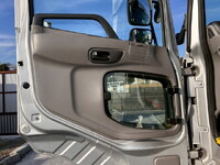 UD TRUCKS Quon Trailer Head QPG-GK5XAB 2016 347,000km_14