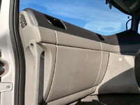 UD TRUCKS Quon Trailer Head QPG-GK5XAB 2016 347,000km_16