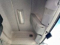 UD TRUCKS Quon Trailer Head QPG-GK5XAB 2016 347,000km_19