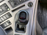 UD TRUCKS Quon Trailer Head QPG-GK5XAB 2016 347,000km_25