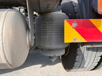 UD TRUCKS Quon Trailer Head QPG-GK5XAB 2016 347,000km_38