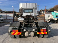 UD TRUCKS Quon Trailer Head QPG-GK5XAB 2016 347,000km_4