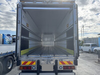 ISUZU Giga Refrigerator & Freezer Truck QKG-CYL77B 2016 58,000km_26