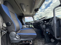ISUZU Giga Refrigerator & Freezer Truck QKG-CYL77B 2016 58,000km_8