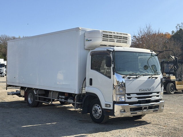 Forward Refrigerator & Freezer Truck_1