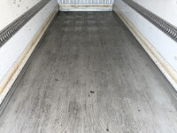 ISUZU Forward Refrigerator & Freezer Truck TKG-FRR90T2 2016 672,500km_11