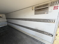 ISUZU Forward Refrigerator & Freezer Truck TKG-FRR90T2 2016 672,500km_13