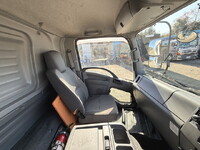ISUZU Forward Refrigerator & Freezer Truck TKG-FRR90T2 2016 672,500km_40