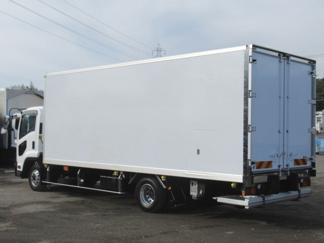 Forward Refrigerator & Freezer Truck_2