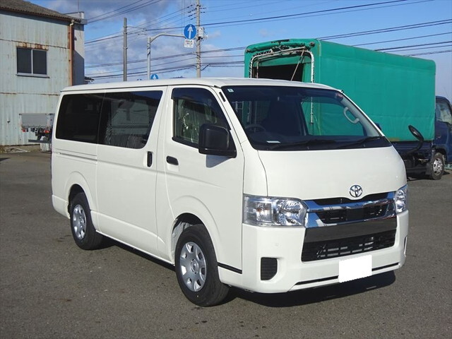 TOYOTA Toyoace Bottle Van 3BF-TRH200V 2025 198km