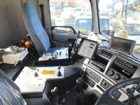 UD TRUCKS Quon Road maintenance vehicle ADG-CW4YL 2010 31,806km_32