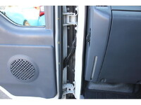 ISUZU Elf Container Carrier Truck BKG-NKR85AN 2011 41,000km_32