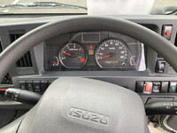 ISUZU Elf Panel Van TRG-NHR85AN 2017 177,000km_15
