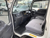 ISUZU Elf Panel Van TRG-NHR85AN 2017 177,000km_18