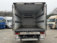 ISUZU Forward Refrigerator & Freezer Truck TKG-FRR90T2 2016 831,100km_10