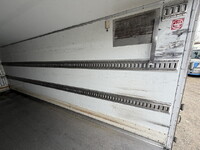 ISUZU Forward Refrigerator & Freezer Truck TKG-FRR90T2 2016 831,100km_16