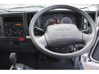 ISUZU Elf Aluminum Van TRG-NMR85AR 2018 125,000km_32