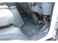 ISUZU Elf Aluminum Van TRG-NMR85AR 2018 125,000km_39