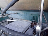 UD TRUCKS Quon Tank Lorry QKG-CD5XM 2016 515,329km_30