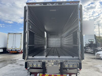 ISUZU Giga Refrigerator & Freezer Truck QKG-CYJ77A 2013 590,000km_28
